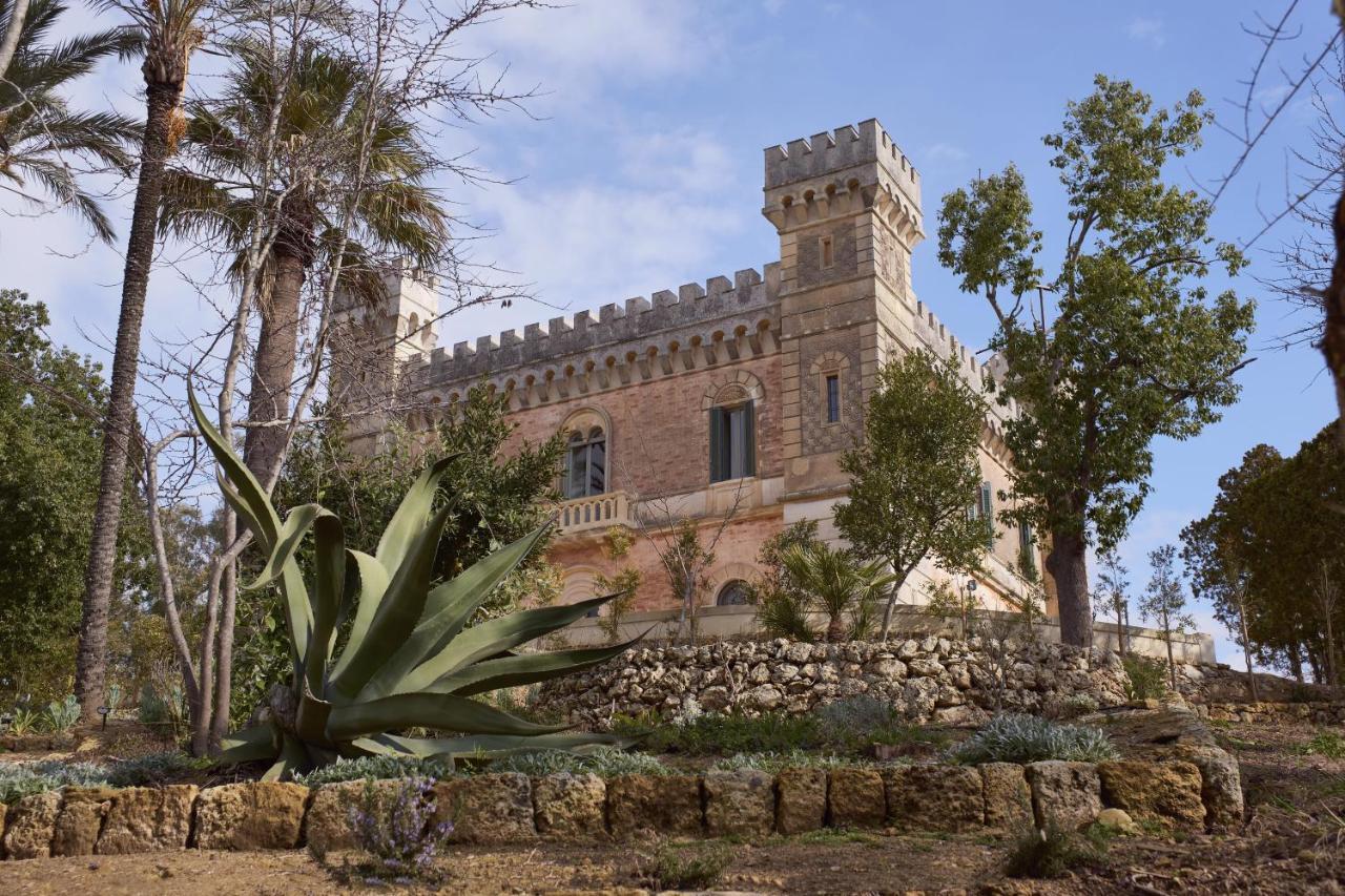 Castle Elvira - The Castle & The Cottage Trepuzzi Экстерьер фото